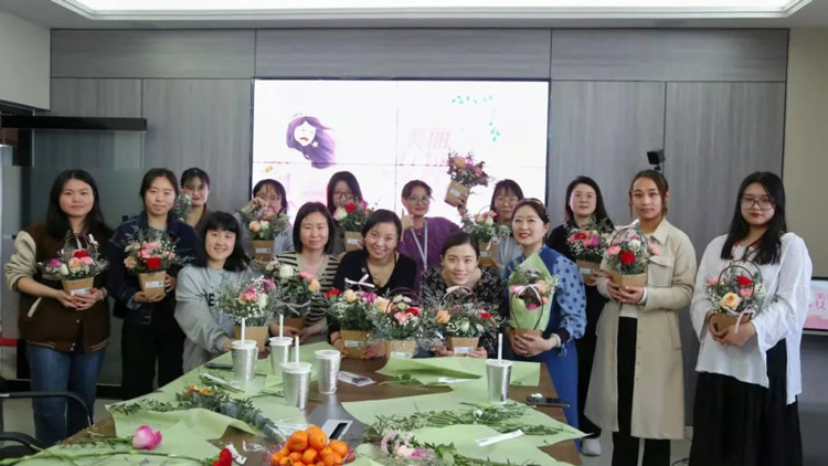 婦女節(jié)|巾幗綻芳華，致敬最美的她！